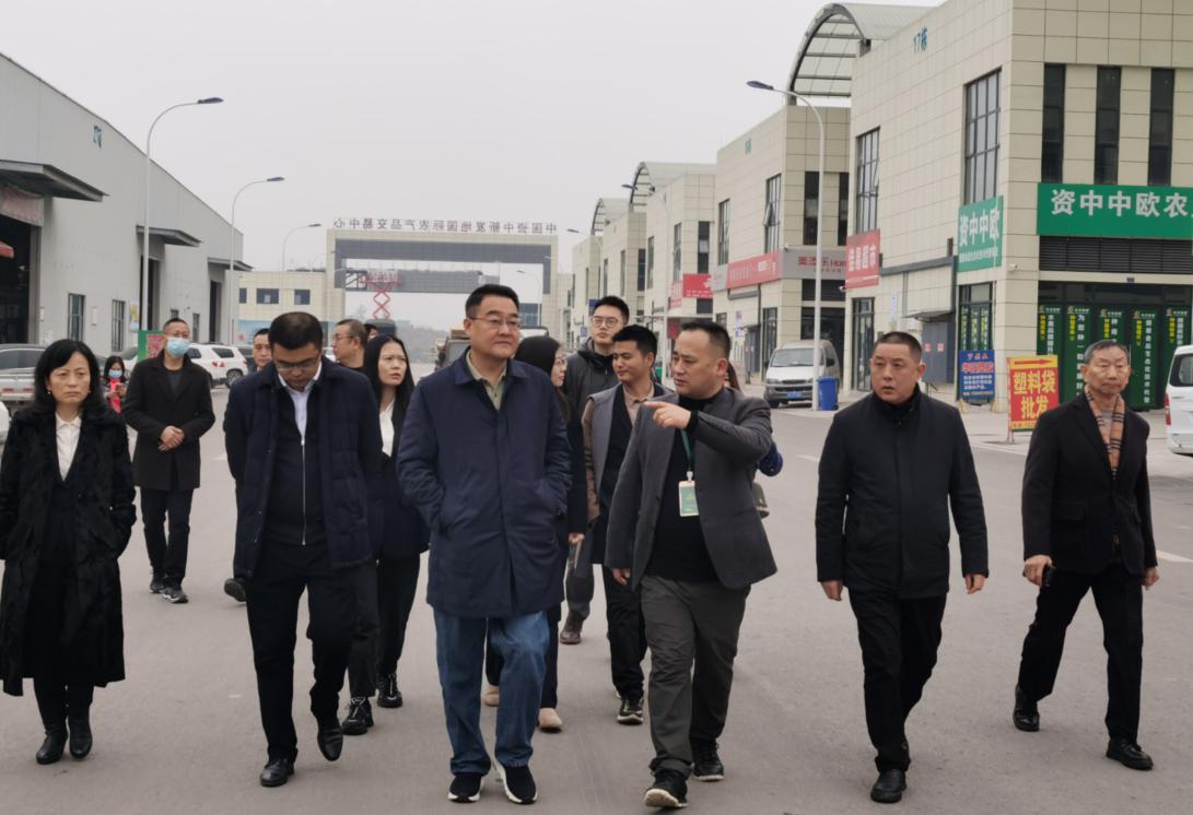 棉麻集團加快落實總社、省社工作部署  —— 鄧華帶隊赴內(nèi)江資中開展專題調(diào)研工作
